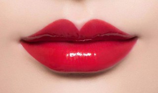 唇釉和口红的区别 唇彩和唇釉和口红的区别