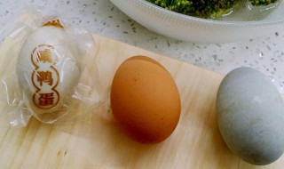 煮好的咸鸭蛋能在微波炉加热吗（煮熟的咸鸭蛋能放微波炉加热吗）